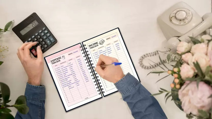 track your income and expense with Creative Convert Budget Planner