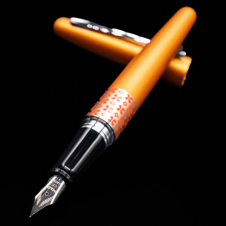 Pilot Metropolitan MR3 Retro Pop Fountain Pen Orange Flower Bbag | India’s Best Online Stationery Store