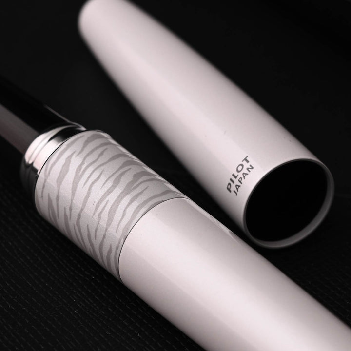 Pilot MR 2 White Tiger Fountain Pen