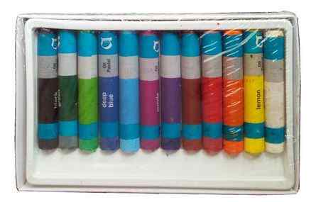 Apsara Oil Pastels box open